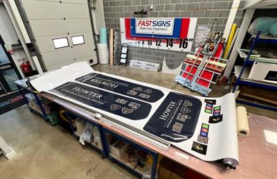 Custom Vehicle Graphics Photo